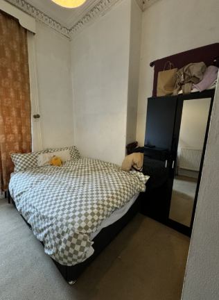 Room Great Western Road in Glasgow