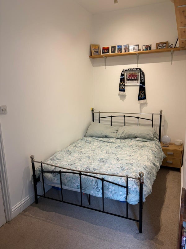 Room Pembroke Road in Bristol
