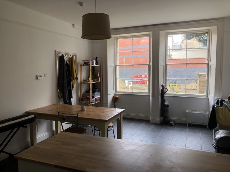 Room Pembroke Road in Bristol