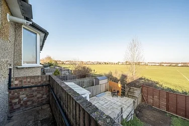 Flat Berkeley Close in Greater London