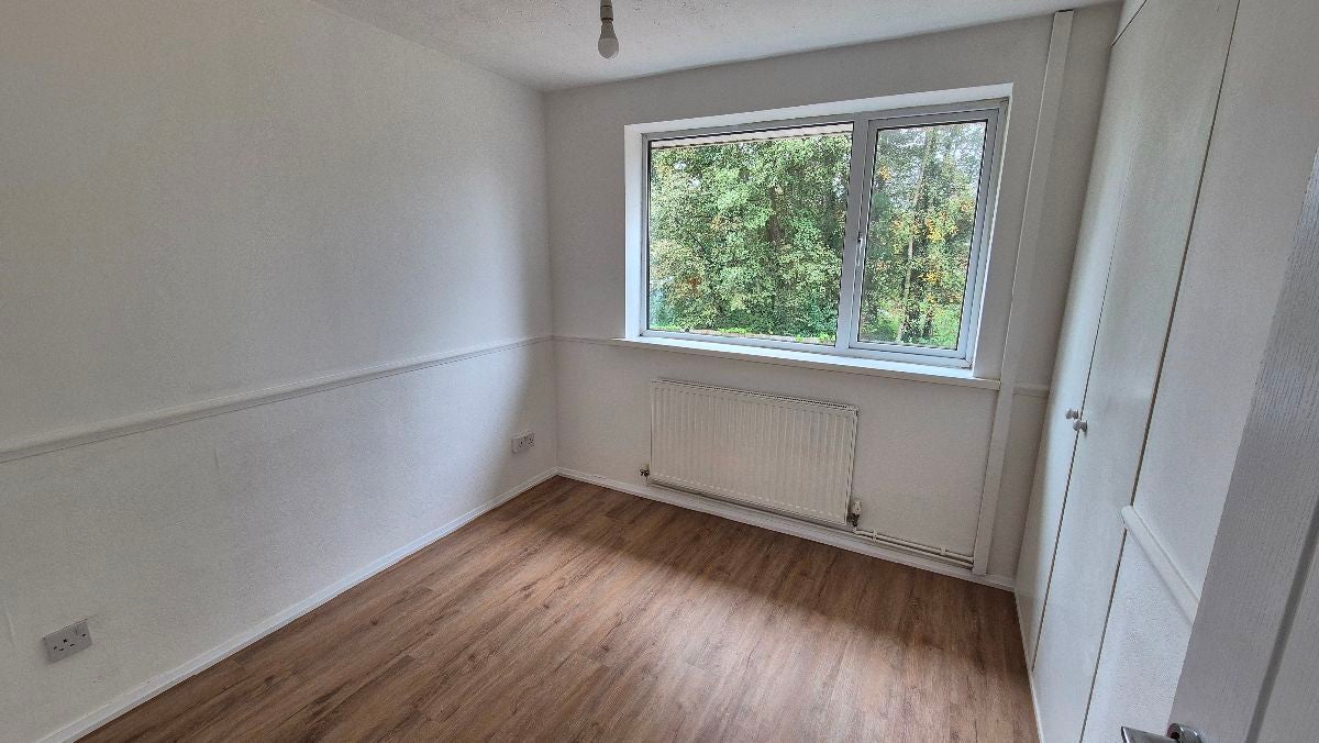 Flat Pickwick Place in Wolverhampton