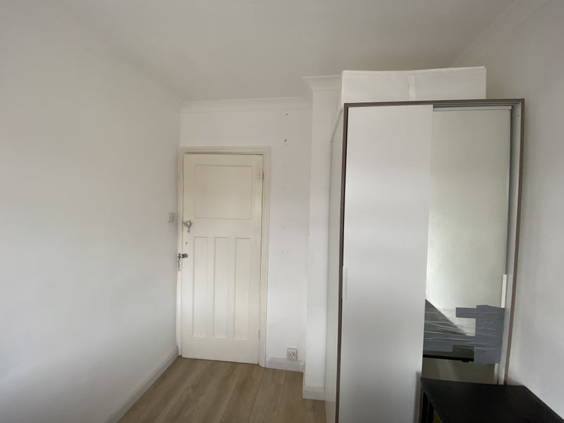 Room Springfield Avenue in Greater London