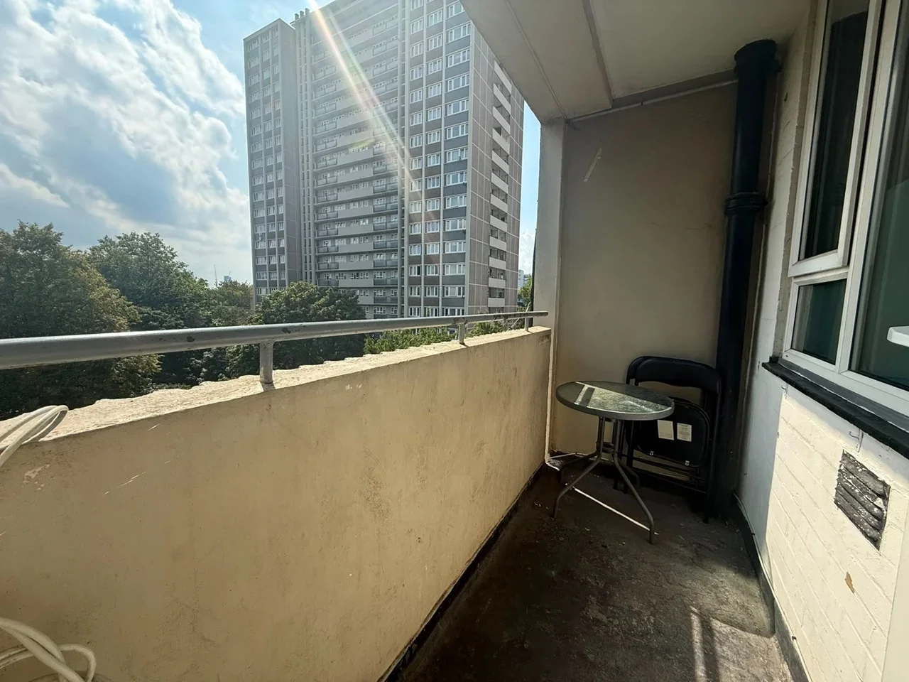 Flat King Square in Greater London