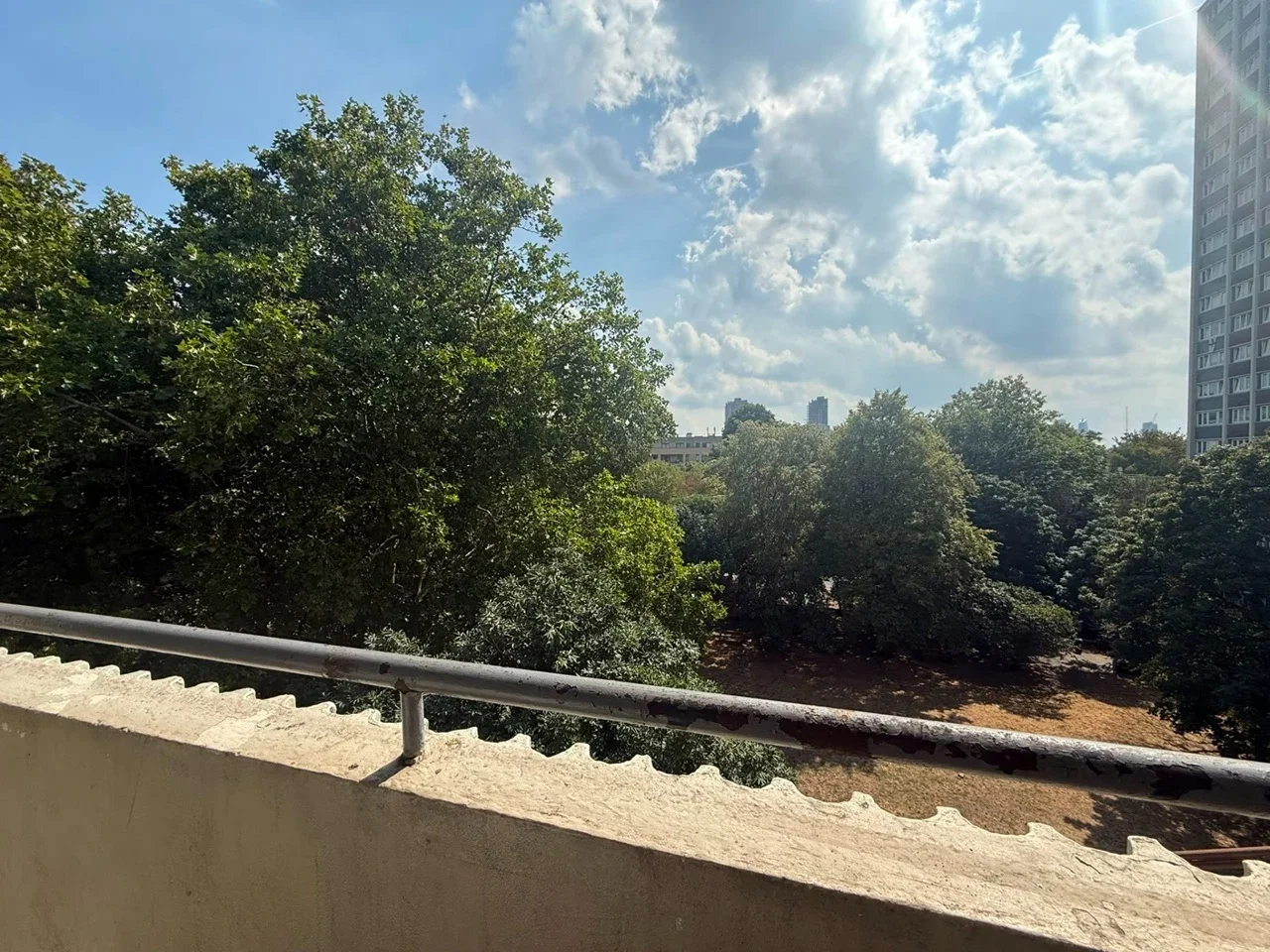 Flat King Square in Greater London