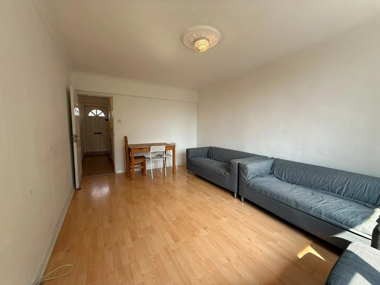 Flat King Square in Greater London