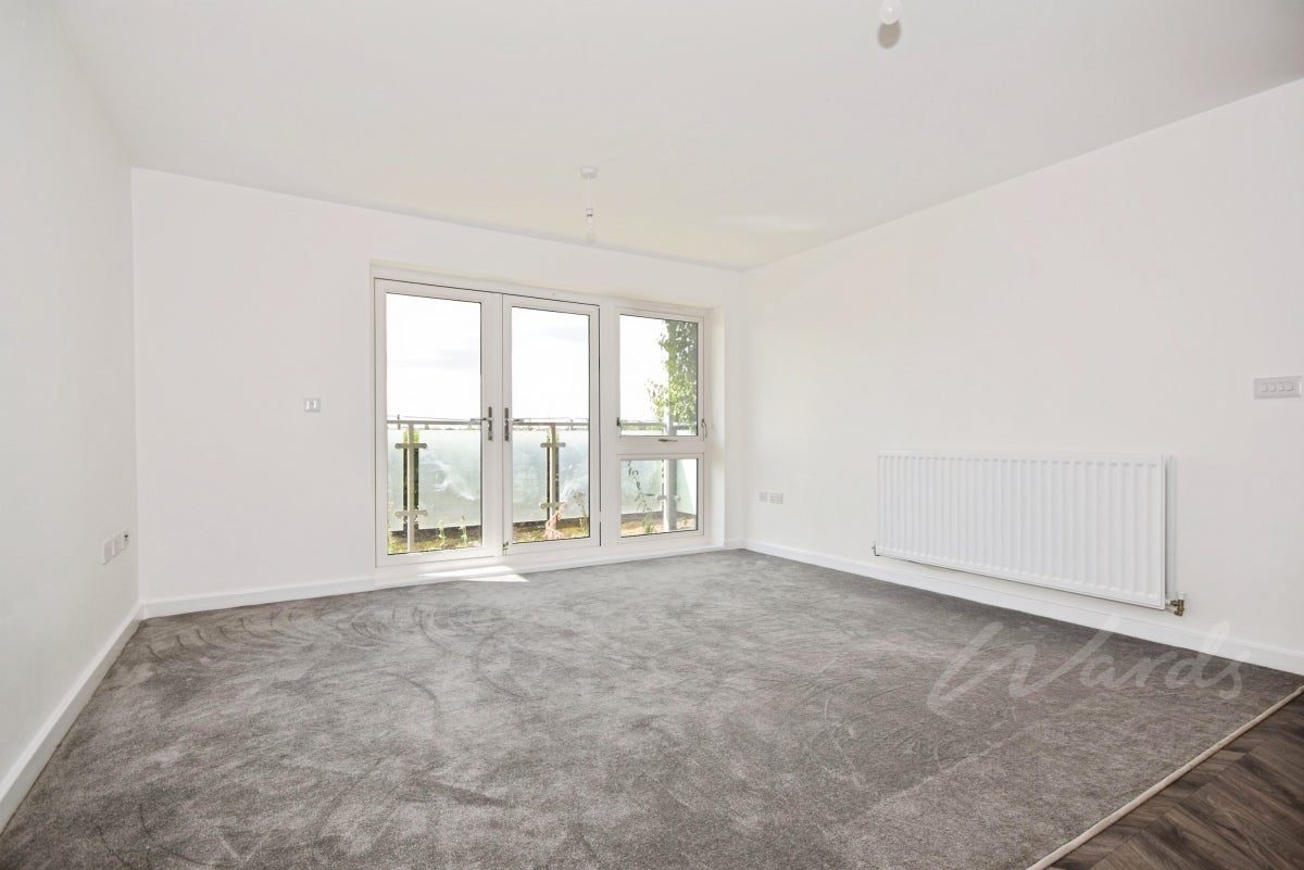Flat Robin Road in Ashford