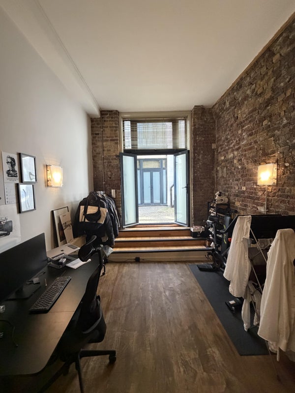 Room Luke Street in Greater London