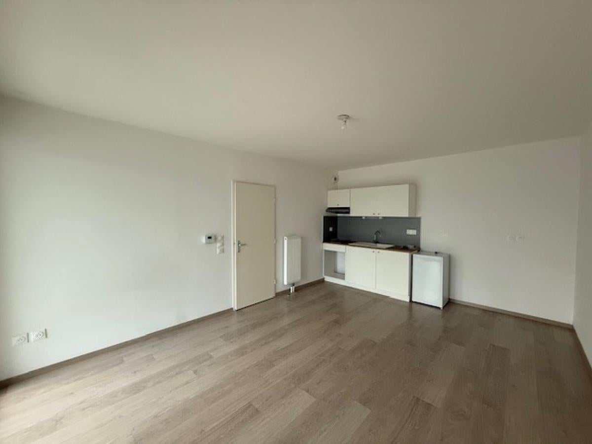 Flat Rue de l'Ancolie in Lille