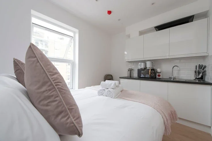 Flat Swinton Street in Greater London