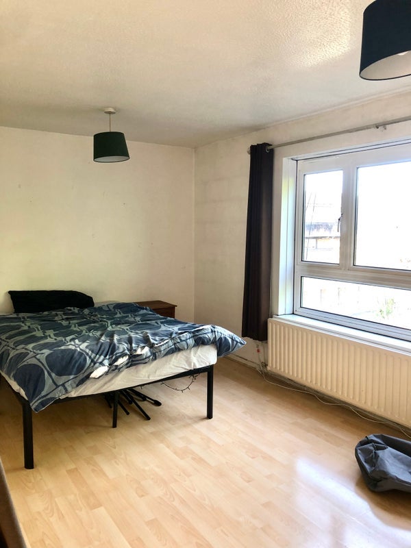 Flat Hungerford Road in Greater London