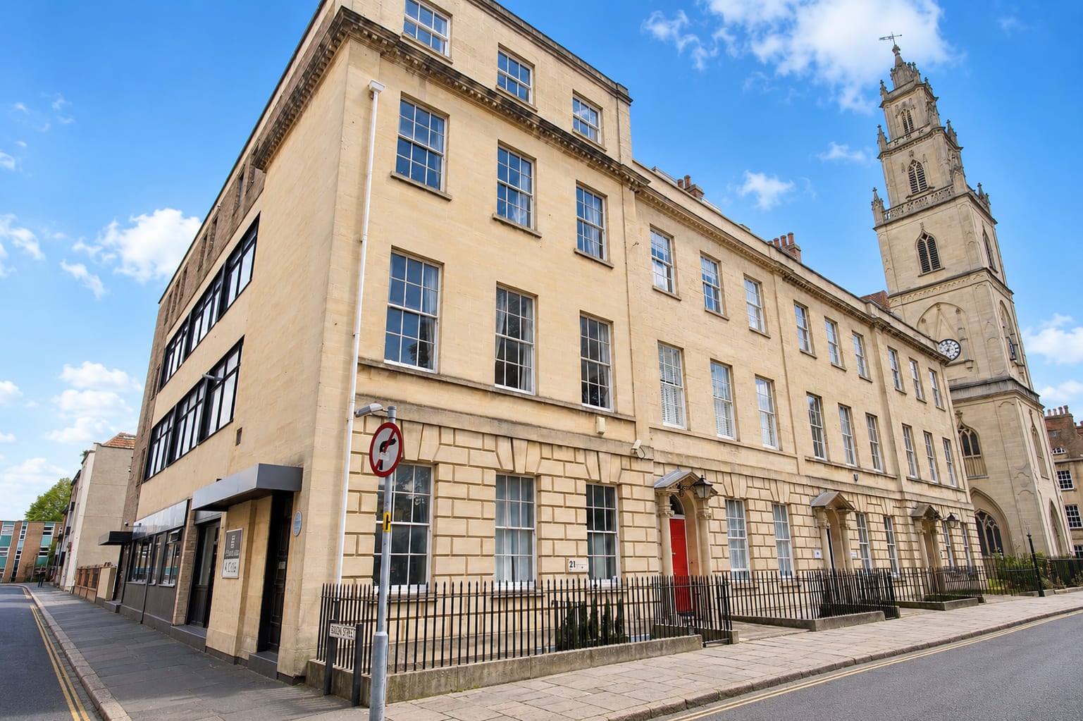 Flat Portland Square in Bristol