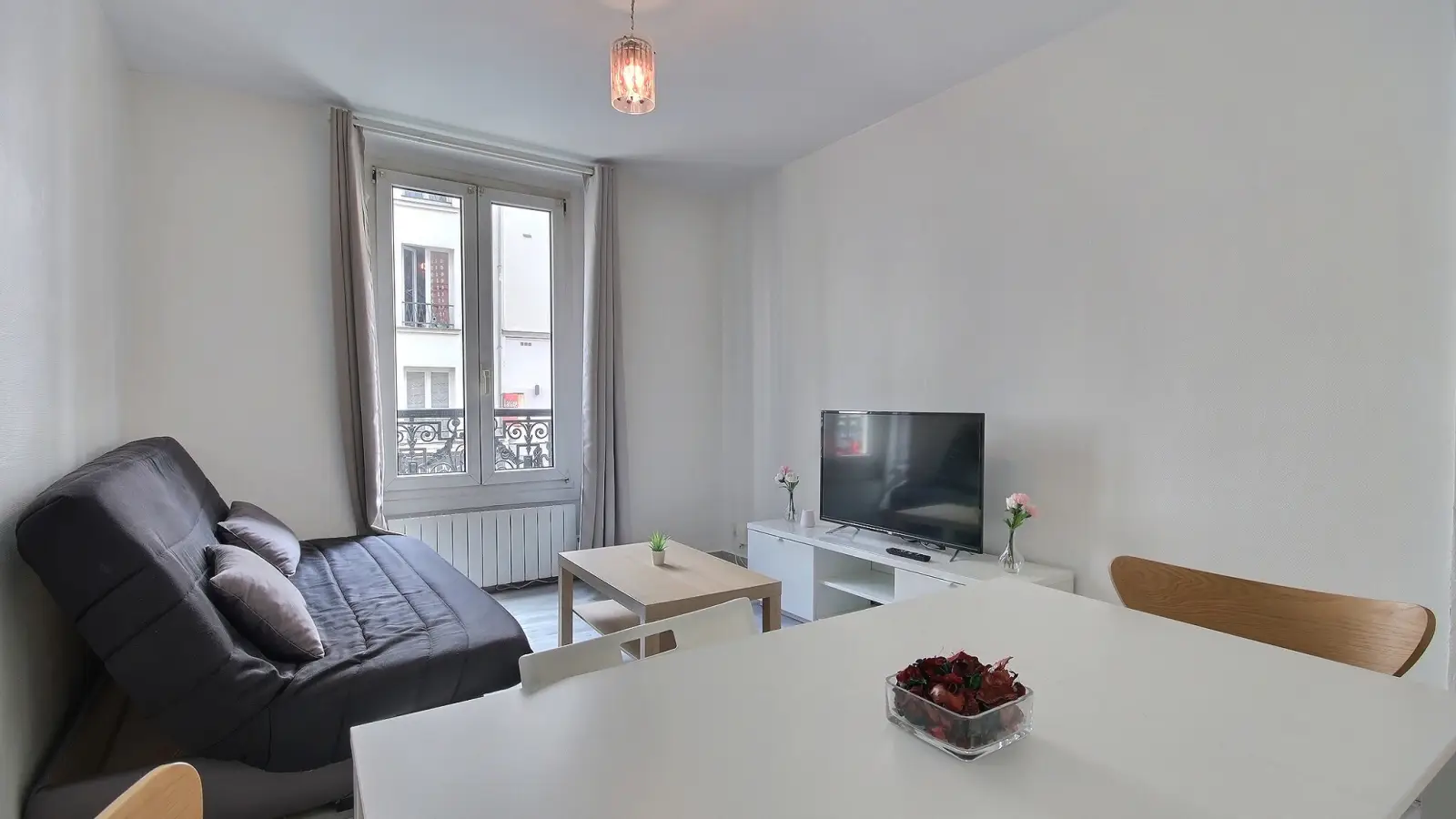 Flat Rue Boissieu in Paris