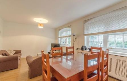 Flat Webber Row in Greater London