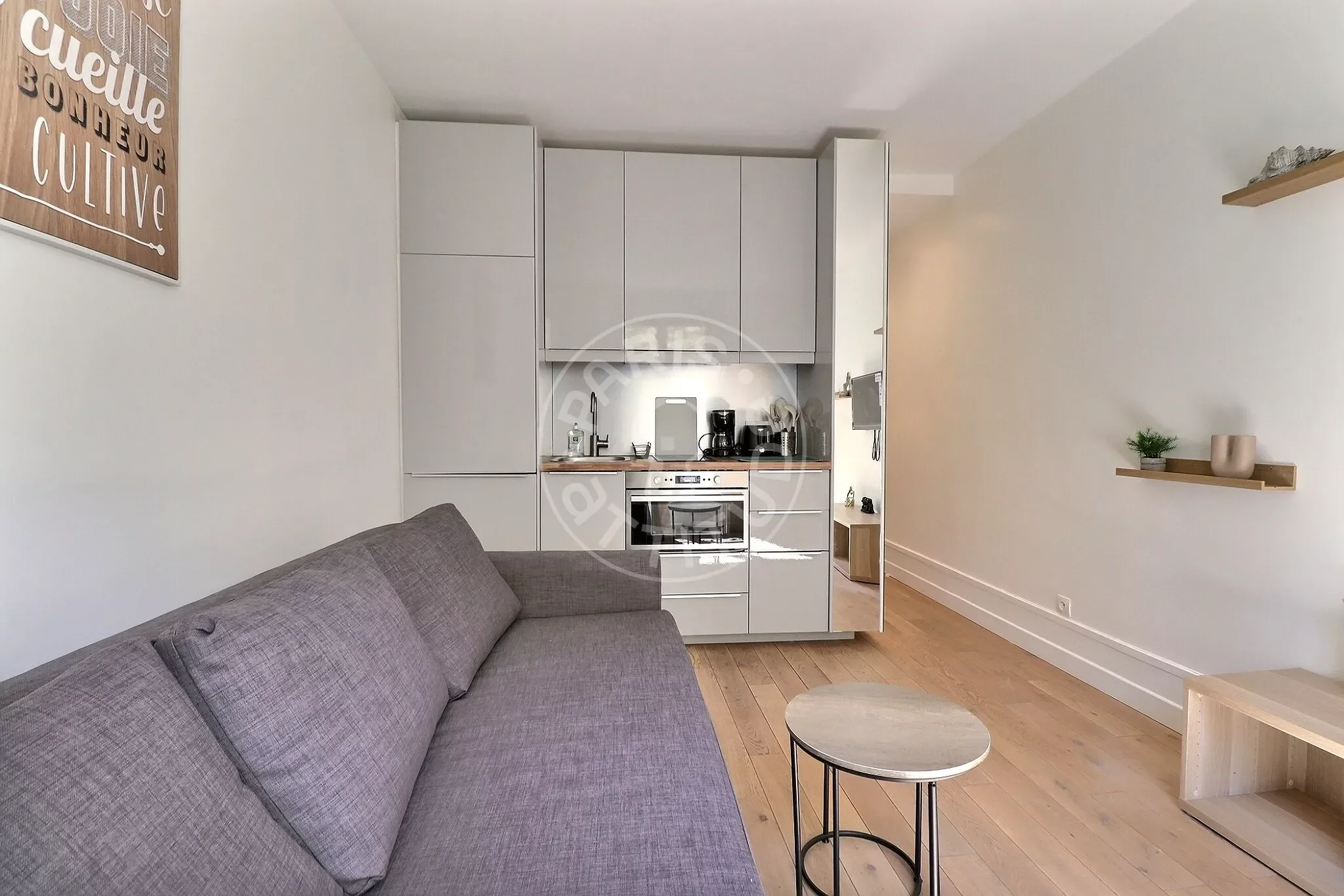 Flat Rue Eugène Varlin in Paris