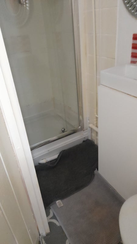 Room Locking Road in Weston-super-Mare