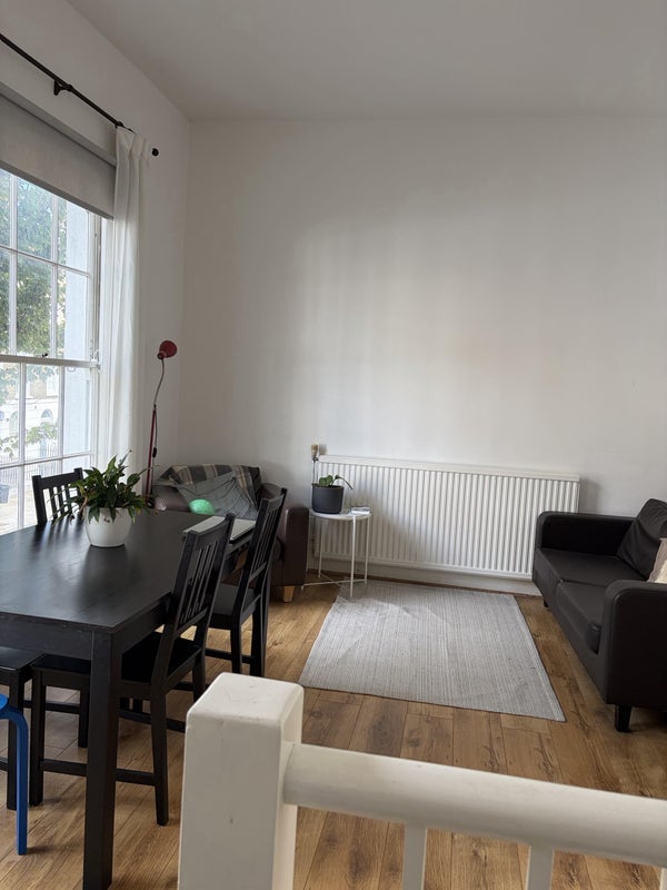Room Offord Road in Greater London
