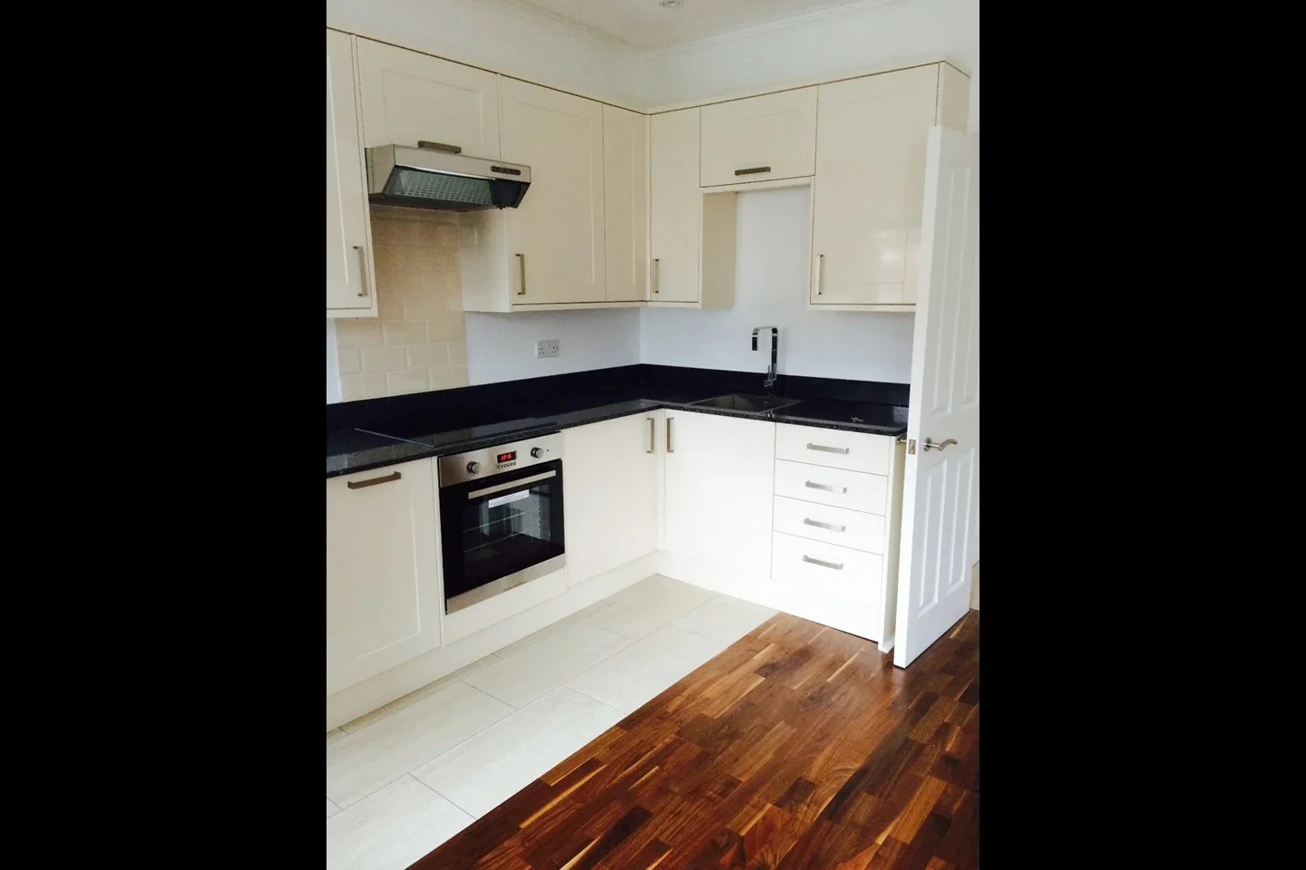 Flat Haven Lane in Greater London