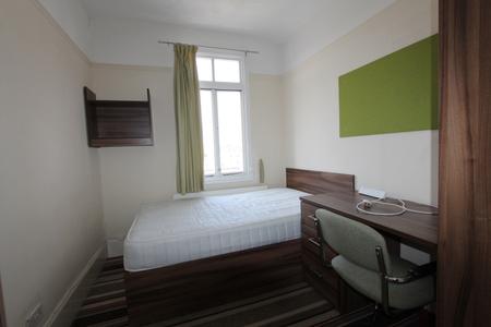 Room Dale Street in Royal Leamington Spa