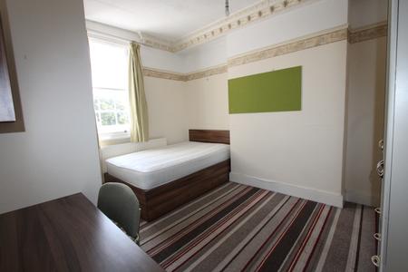 Room Dale Street in Royal Leamington Spa