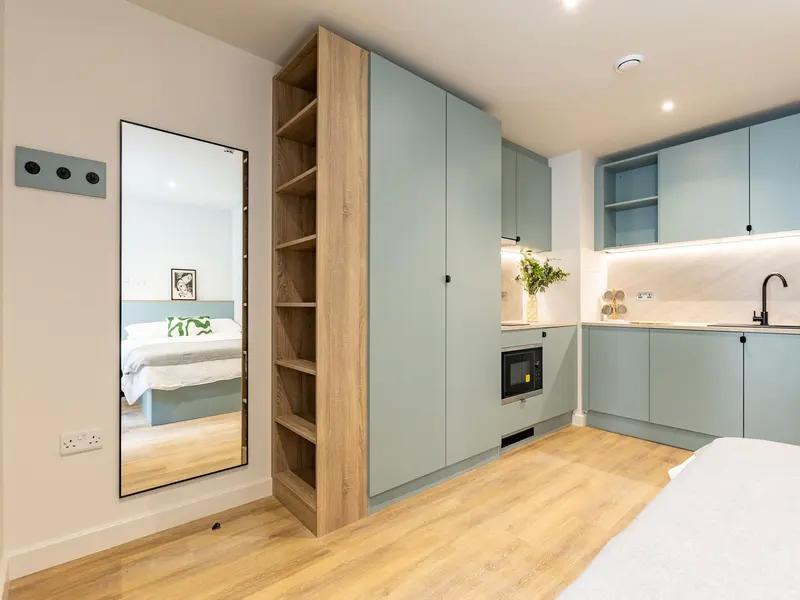 Room Alfreton Road in Nottingham
