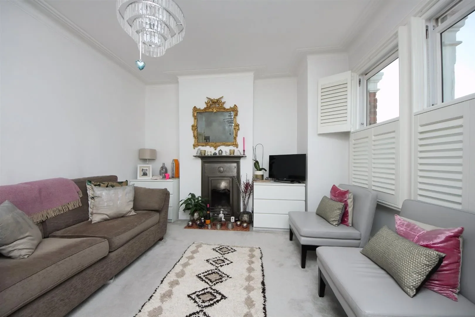Flat Regina Terrace in Greater London