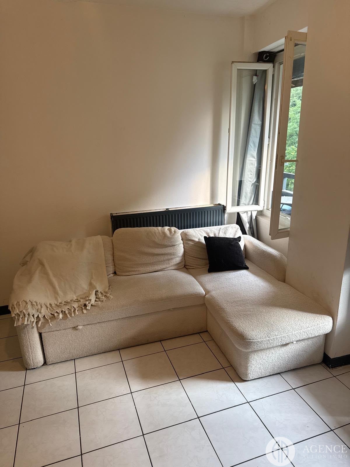 Flat Rue Vimaine in Vienne