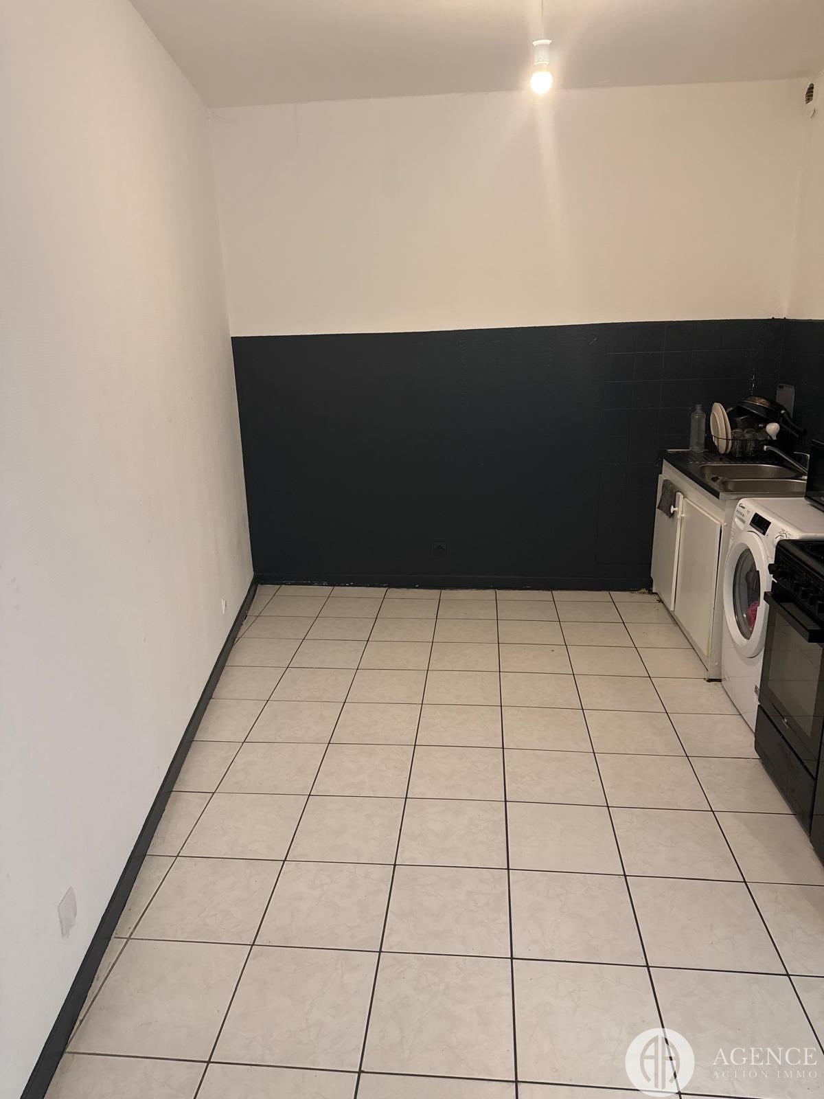 Flat Rue Vimaine in Vienne