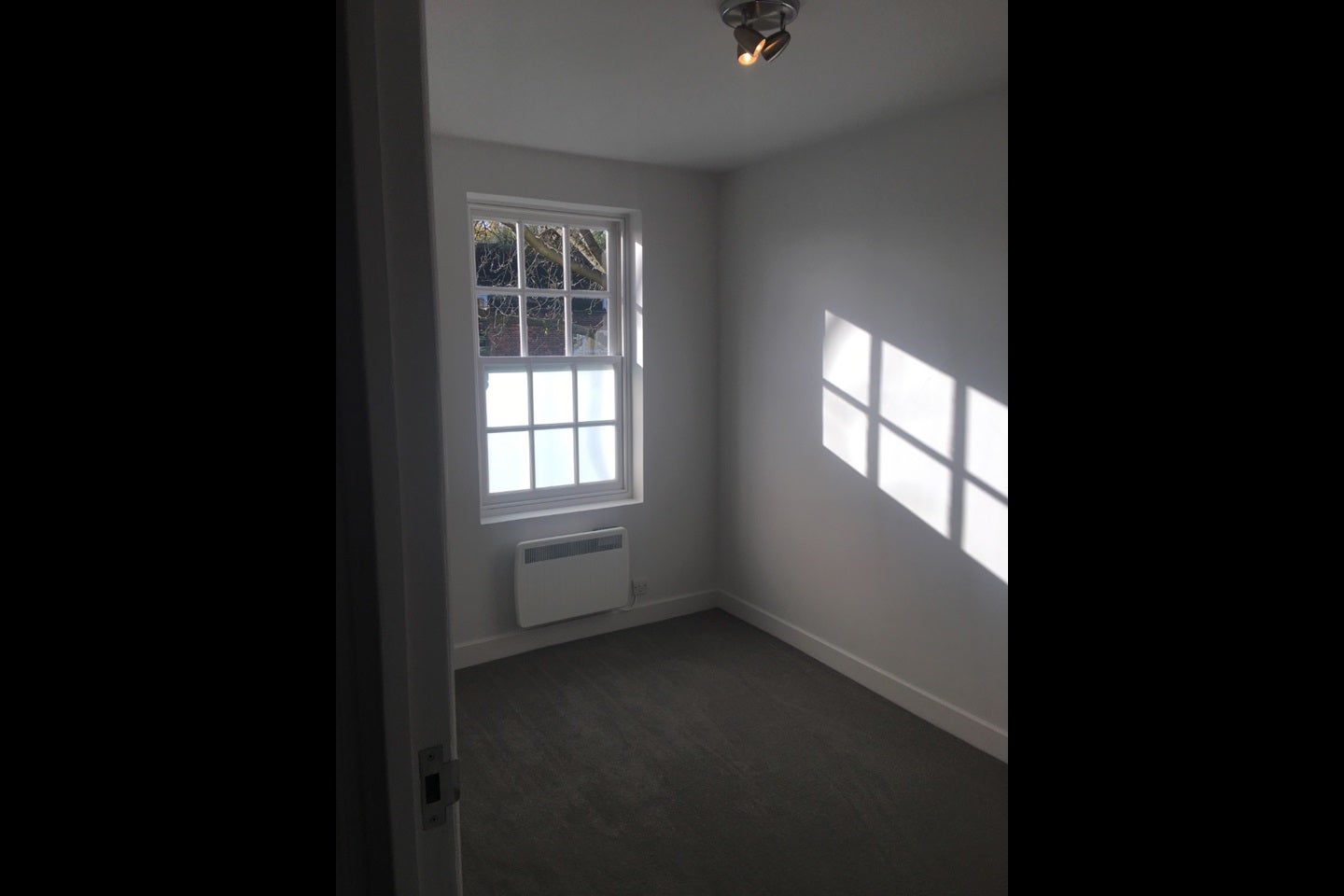 Flat West Barnes Lane in Greater London