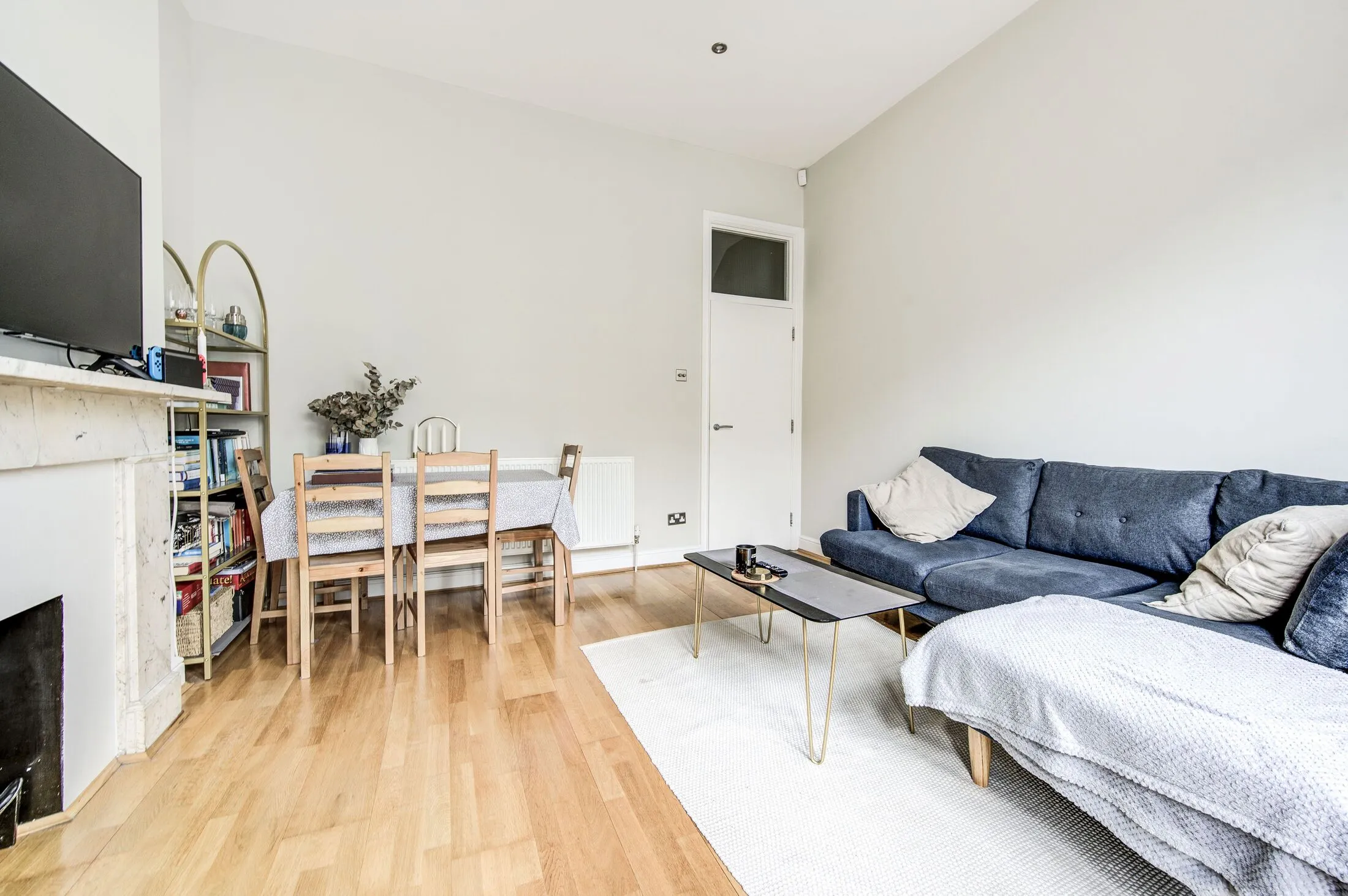 Flat Goldney Road in City of Westminster