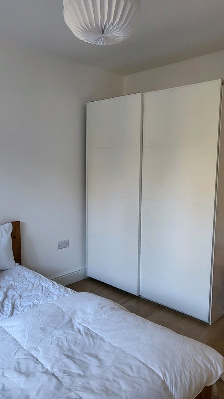 Room Deer Park Road in Birmingham