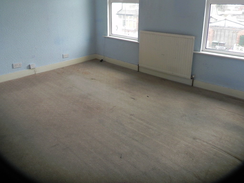 House Feltham Road in Greater London