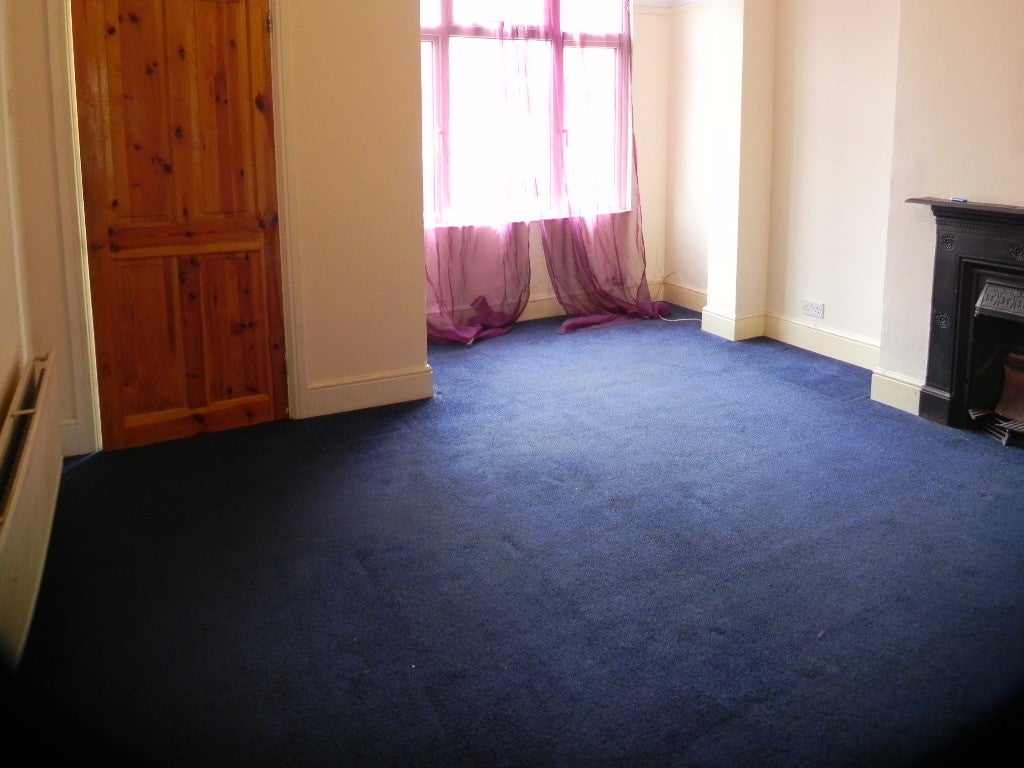 House Feltham Road in Greater London