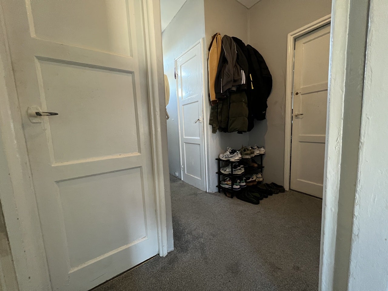 Flat Barnfield Road in Greater London