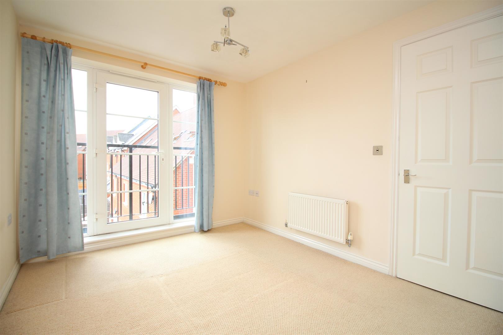 Flat Sir John Fogge Avenue in Ashford