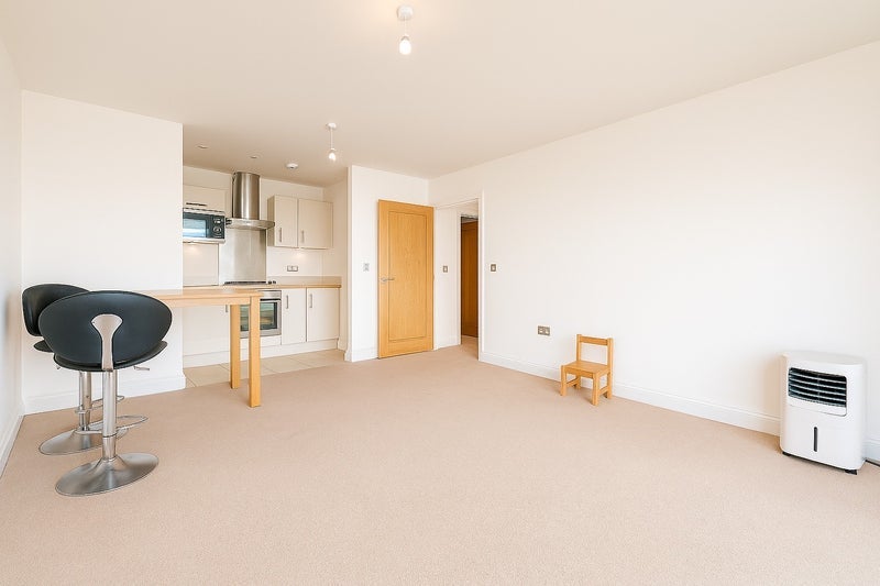 Room Tideslea Path in Greater London