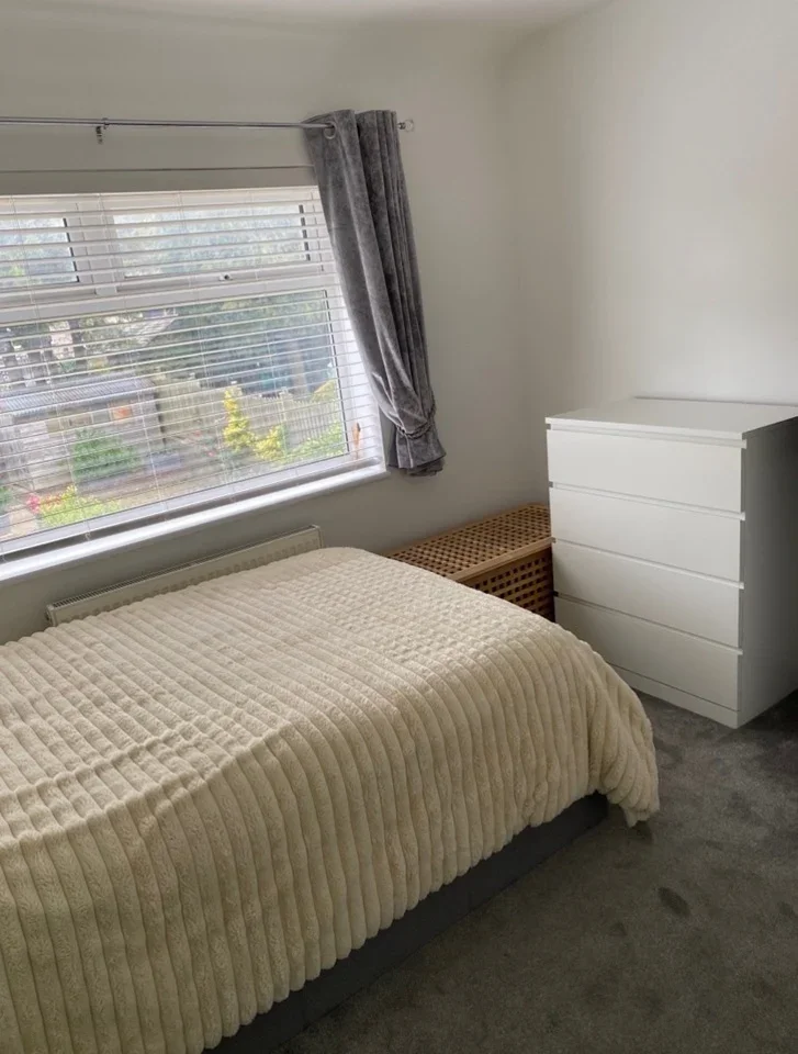 Room Wolsey Crescent in Greater London