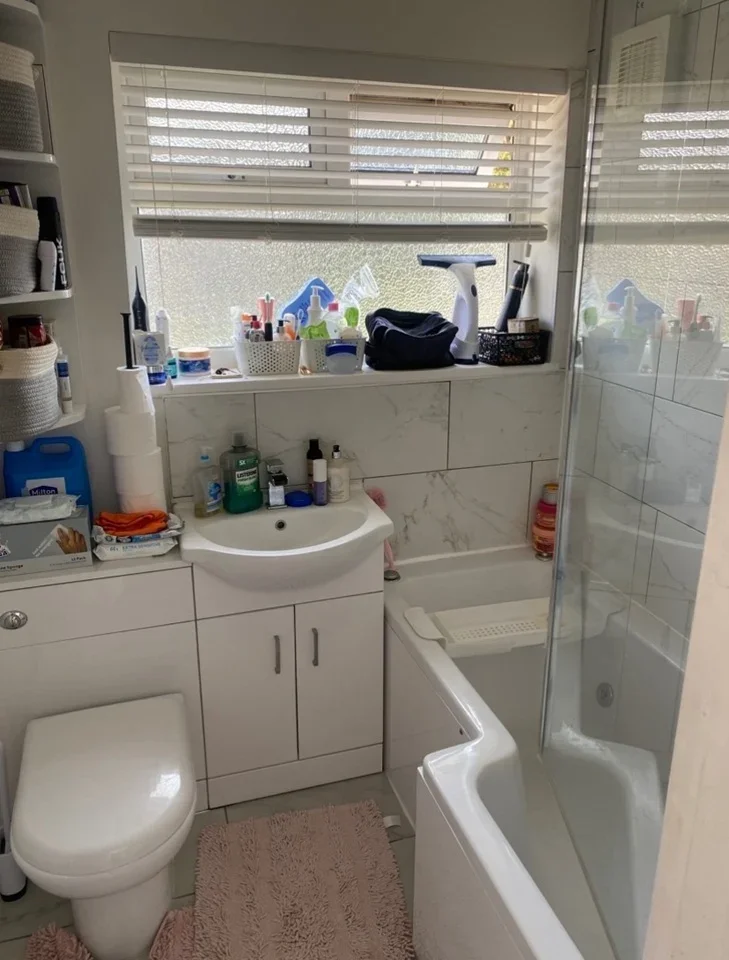 Room Wolsey Crescent in Greater London