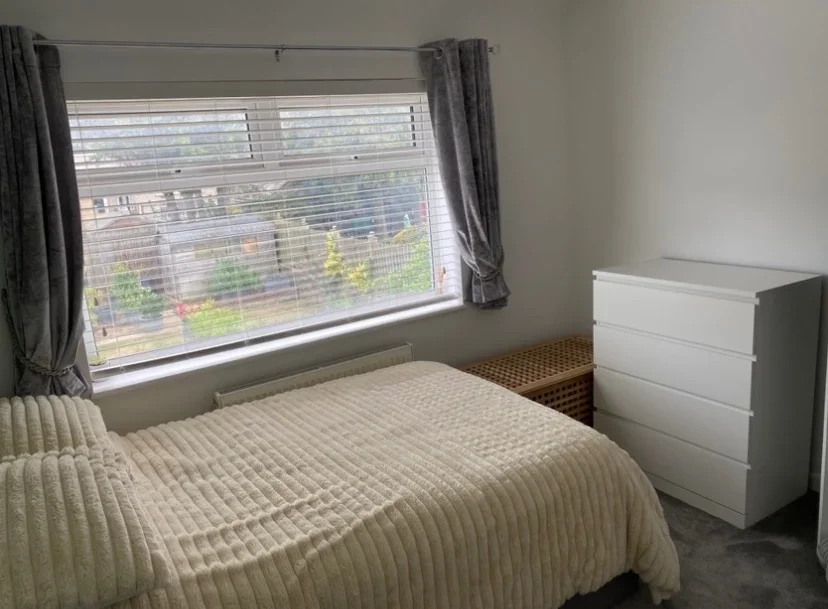 Room Wolsey Crescent in Greater London