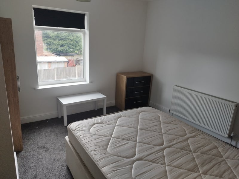 Room Sutton Road in Mansfield Woodhouse