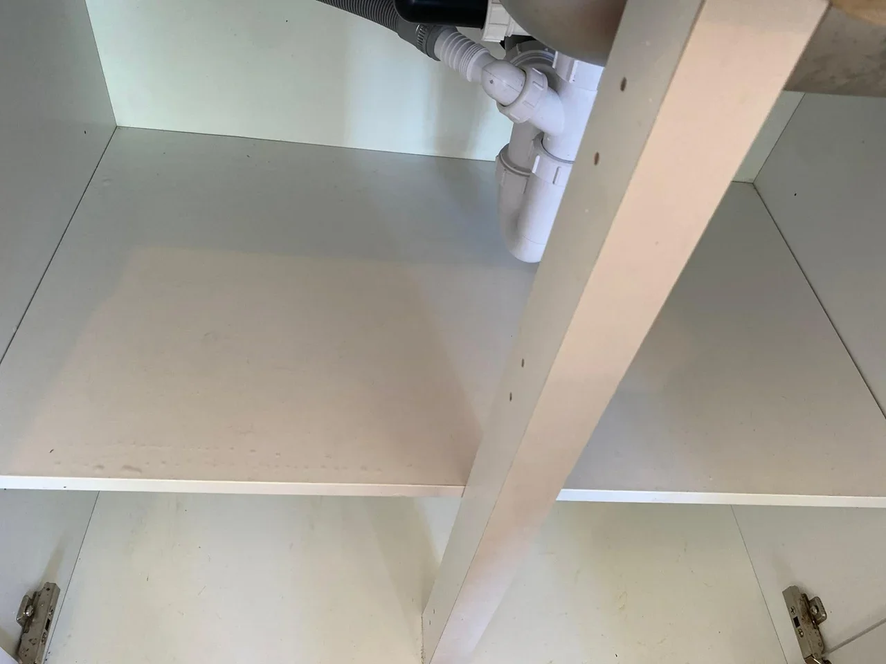 Room Cator Crescent in Greater London