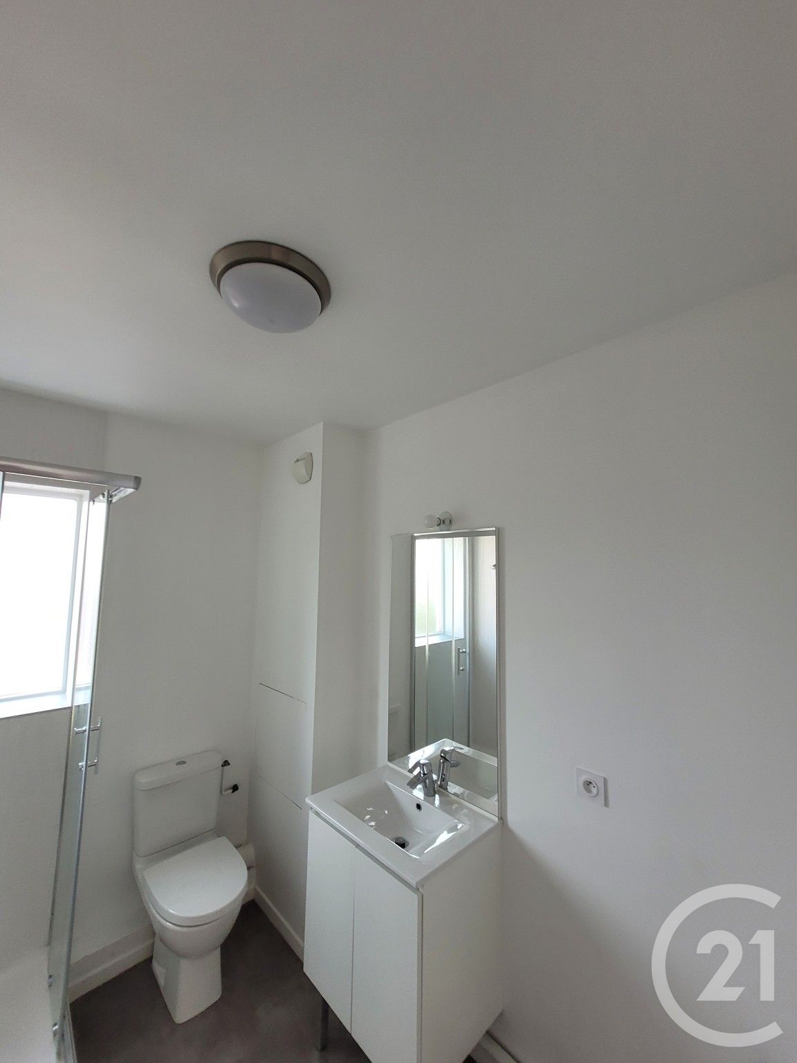 Flat Route de service in Tremblay-en-France
