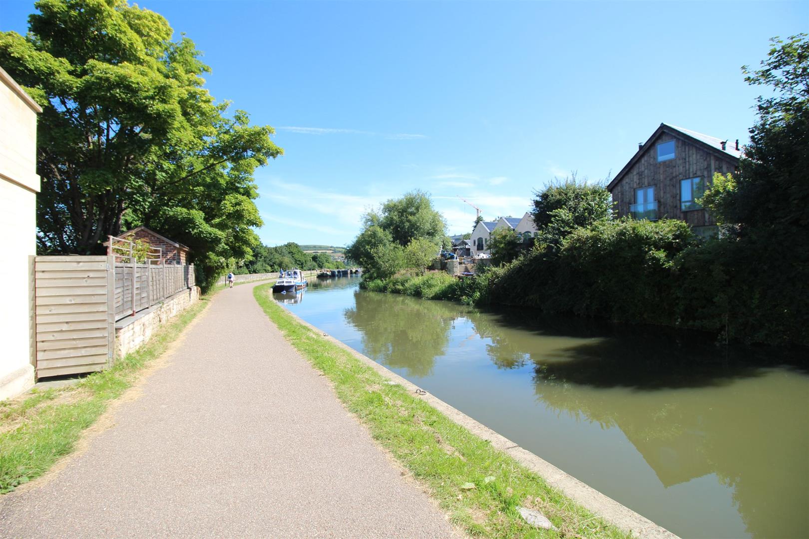 House Darlington Road in Bath
