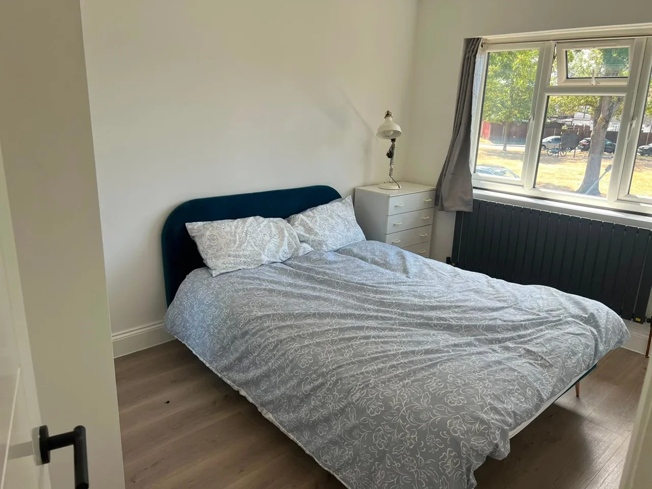 House Barnsbury Crescent in Greater London