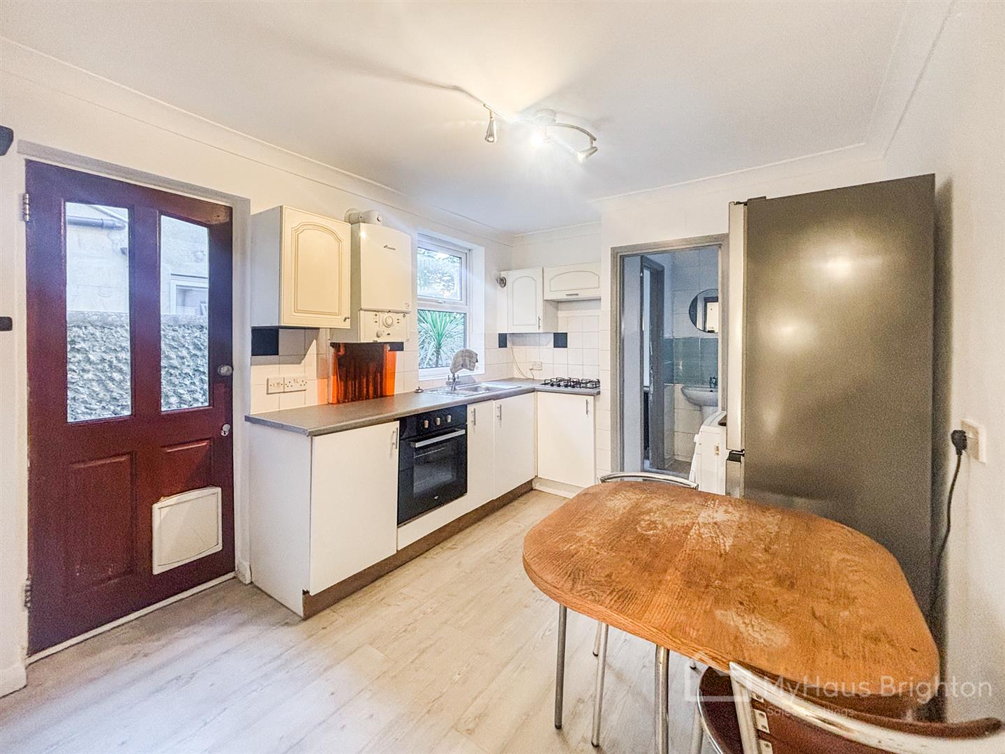 Flat Ditchling Rise in Brighton