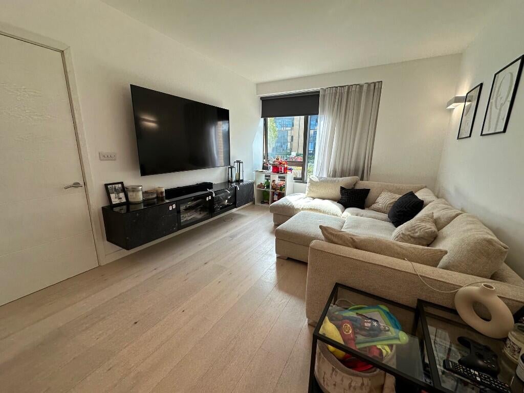 Flat Wokingham Road in Bracknell
