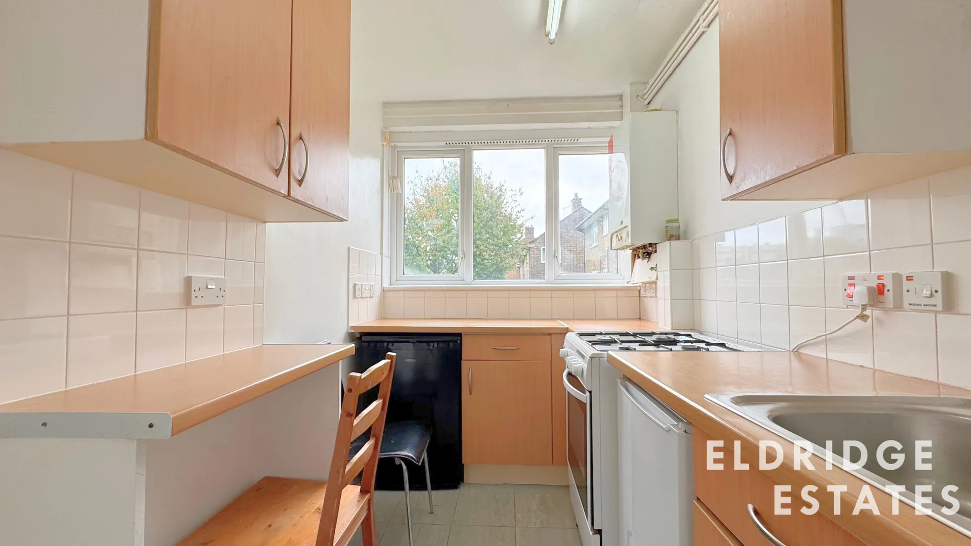 Flat Lamport Close in Greater London