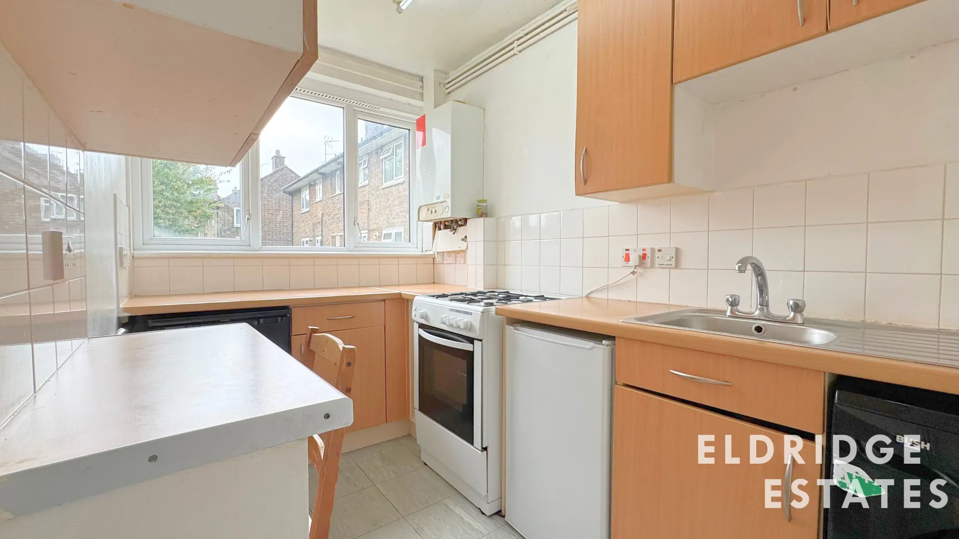 Flat Lamport Close in Greater London