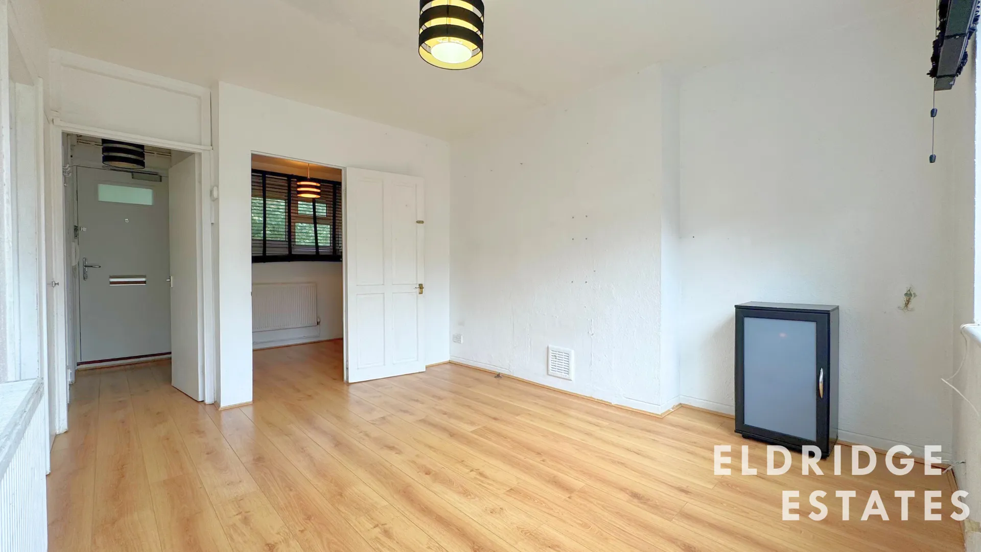 Flat Lamport Close in Greater London