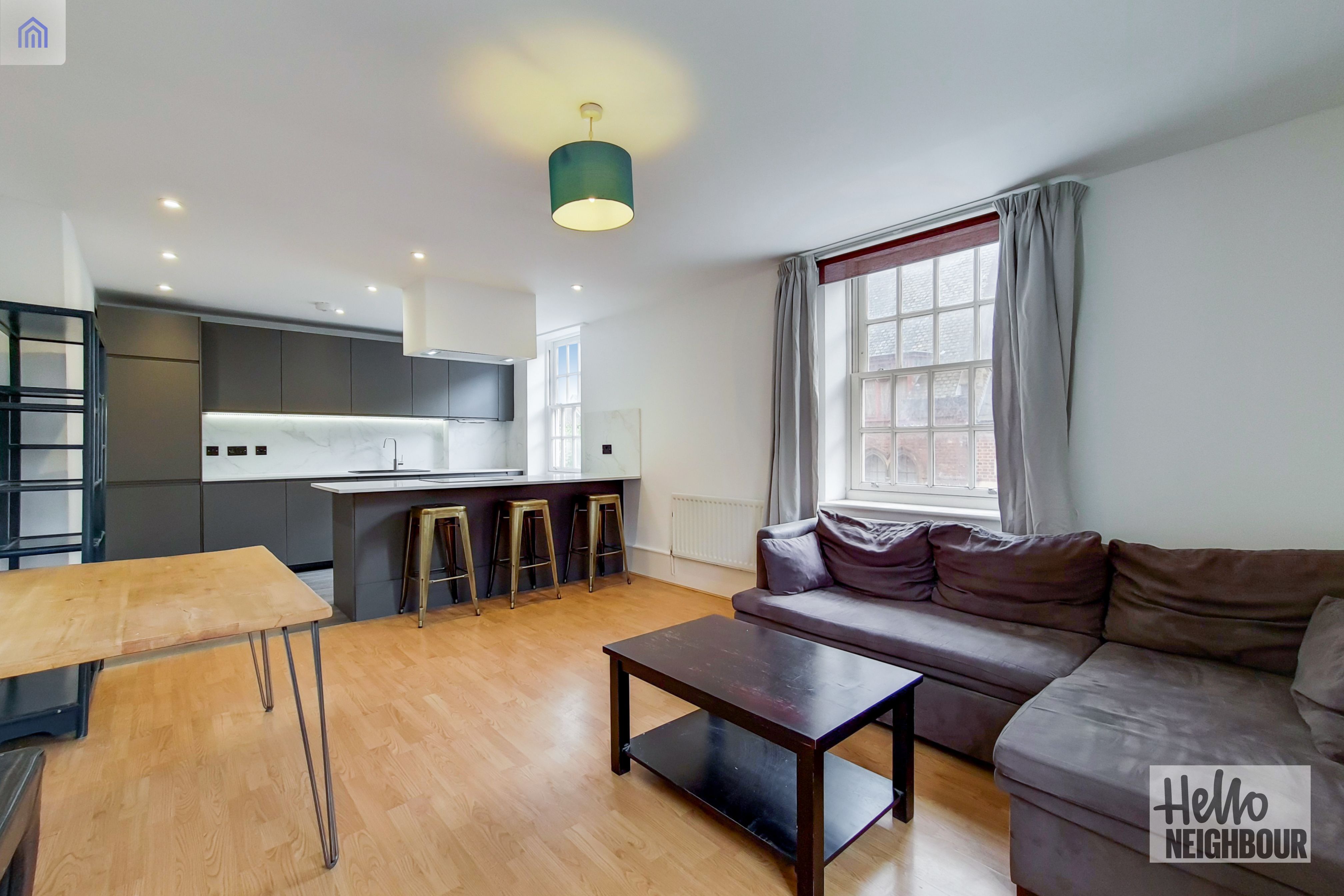 Flat Nuttall Street in Greater London
