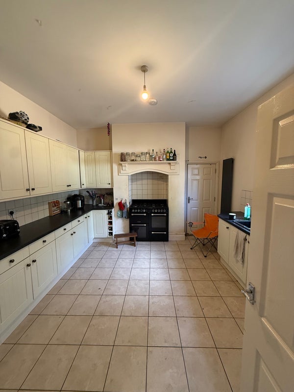 Room Sandon Road in Birmingham